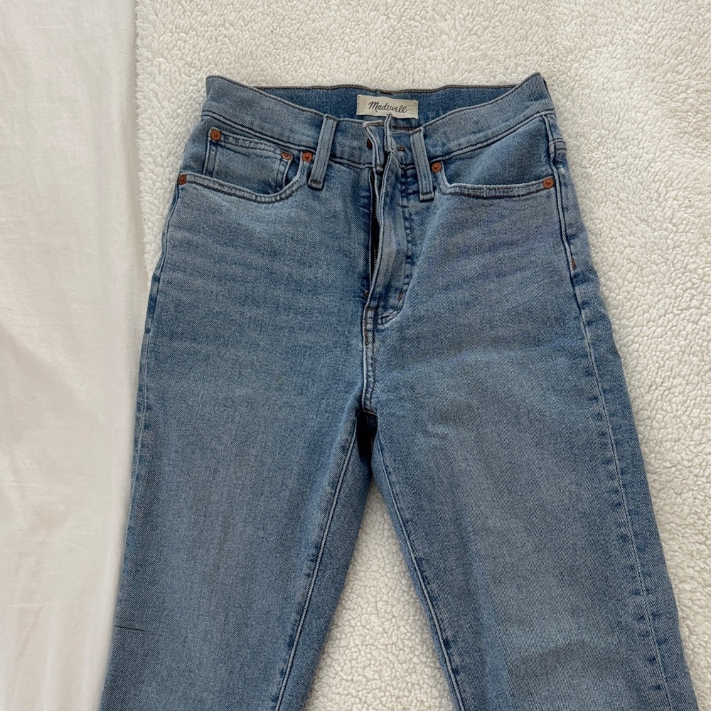 Madewell Women's Classic Blue Straight Leg Jeans